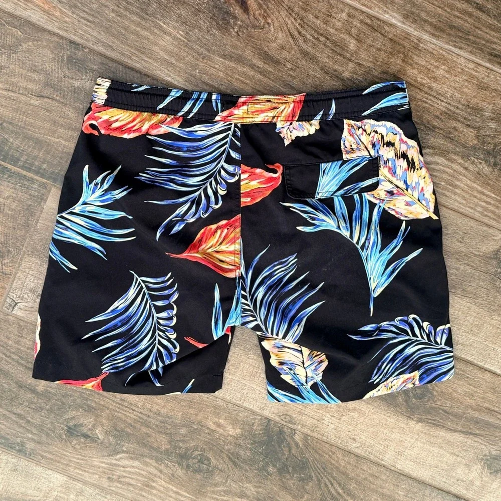 Onia Men's Calder Tropical Leaf Print 6